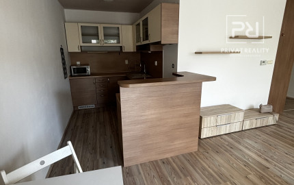 Prenájom 1 izbový byt Agátova ulica.