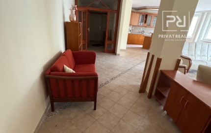 3 izb.,pôvodne 4 izbový byt Slávičie údolie s garážou.