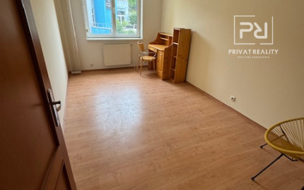 3 izb.,pôvodne 4 izbový byt Slávičie údolie s garážou.