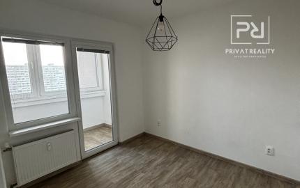 Kompletne zrekonštruovaný 4 izbový byt Lietavska ul.