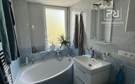 Ponúkame na predaj 3 izbový byt v Ružinove Exnárova ul.