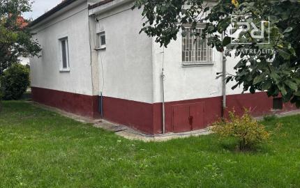 Ponúkame na predaj 3 izbový Rodinný dom v Prievoze.