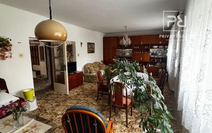 Ponúkame na predaj 3 izbový Rodinný dom v Prievoze.