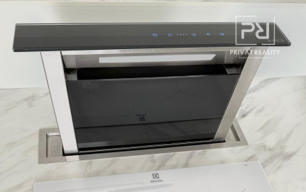 LUXUSNÝ PENTHOUSE S PANORAMATICKÝM VÝHĽADOM (23. p.)