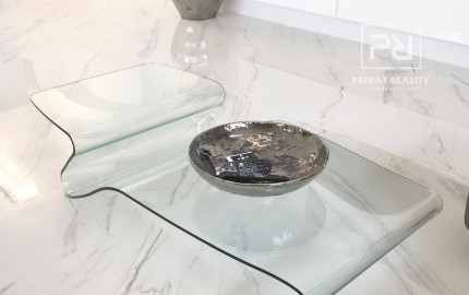 LUXUSNÝ PENTHOUSE S PANORAMATICKÝM VÝHĽADOM (23. p.)