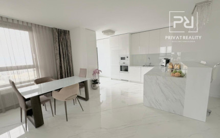 LUXUSNÝ PENTHOUSE S PANORAMATICKÝM VÝHĽADOM (23. p.)