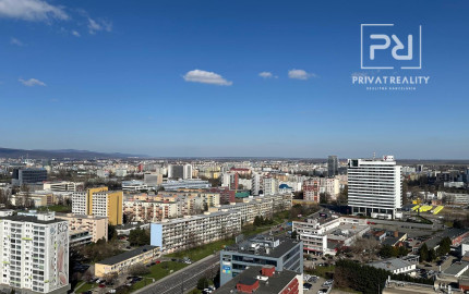 LUXUSNÝ PENTHOUSE S PANORAMATICKÝM VÝHĽADOM (23. p.)