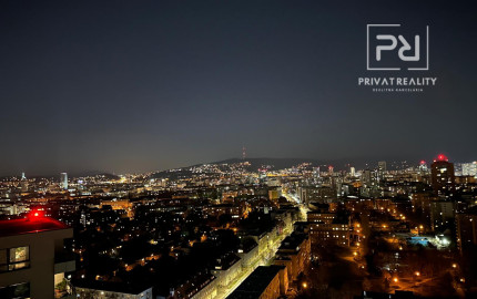 LUXUSNÝ PENTHOUSE S PANORAMATICKÝM VÝHĽADOM (23. p.)