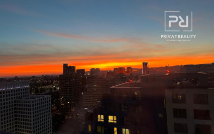 LUXUSNÝ PENTHOUSE S PANORAMATICKÝM VÝHĽADOM (23. p.)