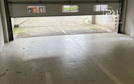 Ponúkame na prenájom Garáž v Lamači na Malokarpatskom námesti,