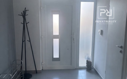 Moderný 4-izbový rodinný dom v radovej zástavbe Horná Potôn