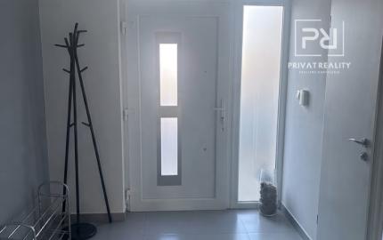 Moderný 4-izbový rodinný dom v radovej zástavbe Horná Potôn