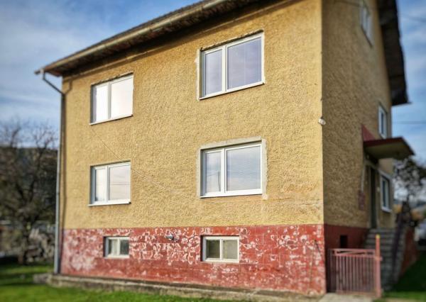 Predaj Dvojpodlažný Rodinný dom v obci Kysucký Lieskovec.