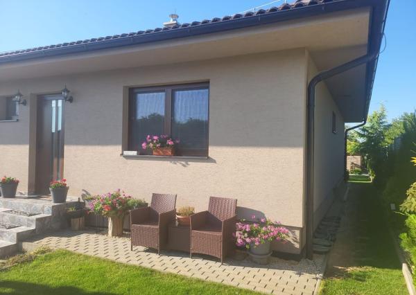 Ponúkame Vám na predaj nízkoenergetický Rodinný dom v obci : Trávnica . 