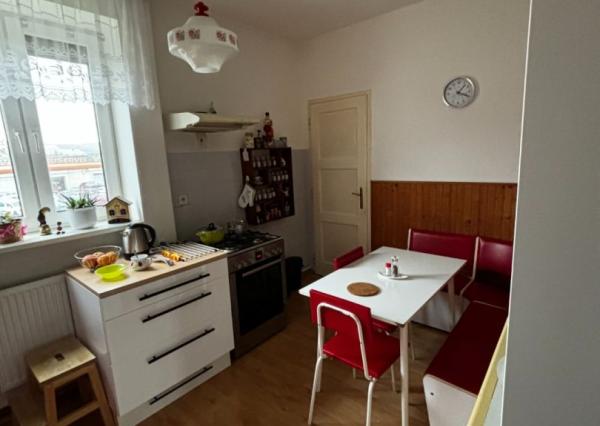 Ponúkame Vám na predaj 3 izbový byt Bratislava-Nové Mesto, Vajnorská ul.