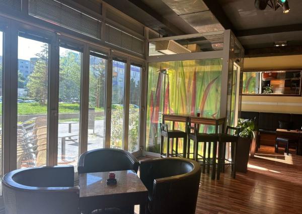 Predaj komerčné a prevádzkové priestory Bratislava-Vrakuňa.