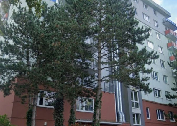 Ponúkame Vám na predaj 1 izbový byt Bratislava-Lamač.