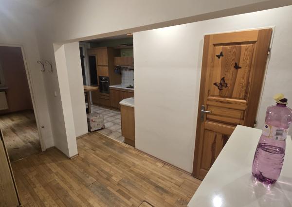 3-izbový byt po rekonštrukcii s loggiou – BA II, Vrakuňa.