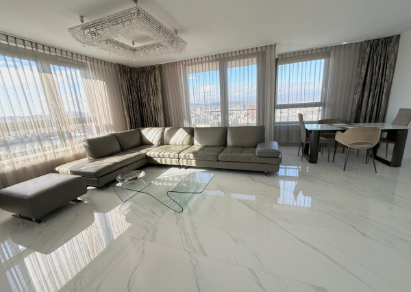 LUXUSNÝ PENTHOUSE S PANORAMATICKÝM VÝHĽADOM (23. p.)