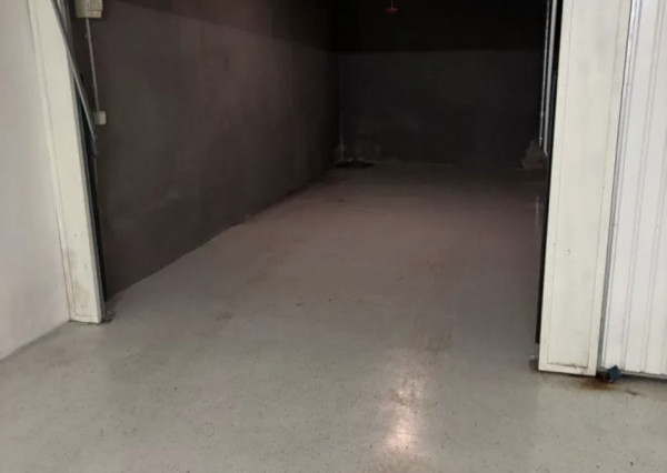 Ponúkame na predaj Garáž v Lamači na Malokarpatskom námesti,