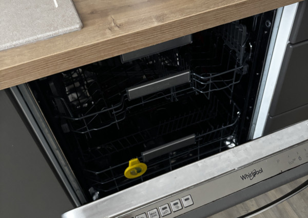 Predaj kompletne zrekonštruovaný 4 izb byt na Lietavskej ul