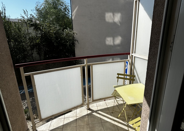 Prenájom 1 izbový byt Agátova ulica.