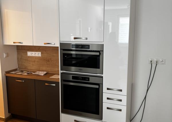 Kompletne zrekonštruovaný 4 izbový byt Lietavska ul.