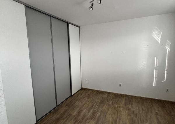 Kompletne zrekonštruovaný 4 izbový byt Lietavska ul.