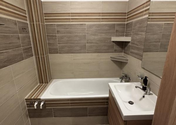 Kompletne zrekonštruovaný 4 izbový byt Lietavska ul.