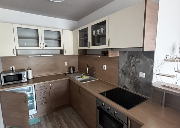 Zariadený 1-izbový byt v novostavbe – Agátova, Dúbravka