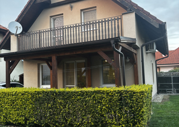 Moderný 4-izbový rodinný dom v tichej časti Dunajskej Lužnej