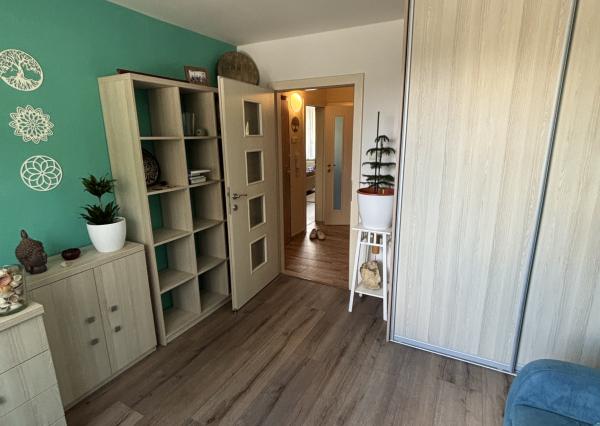 Ponúkame na predaj 3 izbový byt v Ružinove Exnárova ul.