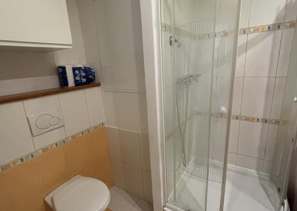 Ponúkame na predaj 3 izb., byt na rohu Poľnohospodárskej ul.