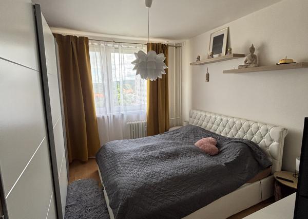 3-izbový byt s loggiou na Ružovej ulici, Stupava