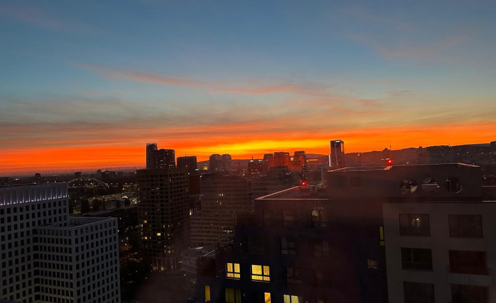 LUXUSNÝ PENTHOUSE S PANORAMATICKÝM VÝHĽADOM (23. p.) - fotografia 17