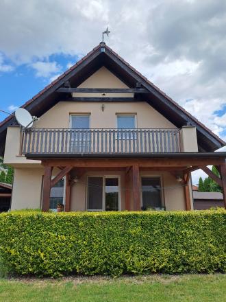 Moderný 4-izbový rodinný dom v tichej časti Dunajskej Lužnej - fotografia 1