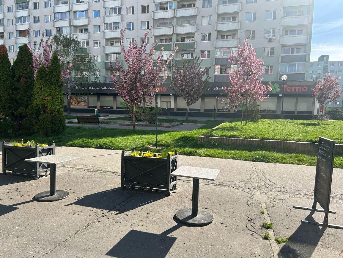 Predaj komerčné a prevádzkové priestory Bratislava-Vrakuňa.