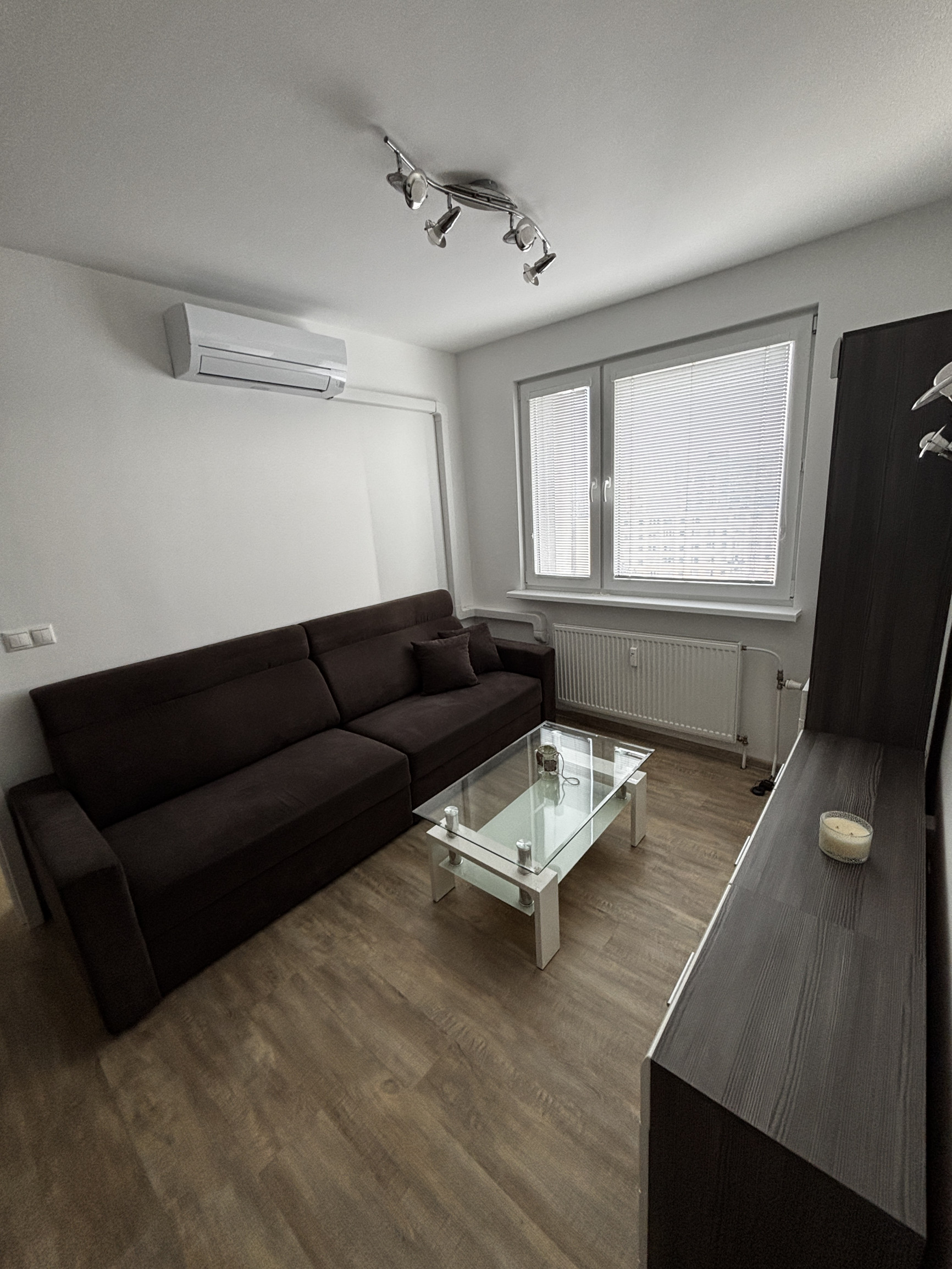 Predaj kompletne zrekonštruovaný 4 izb byt na Lietavskej ul